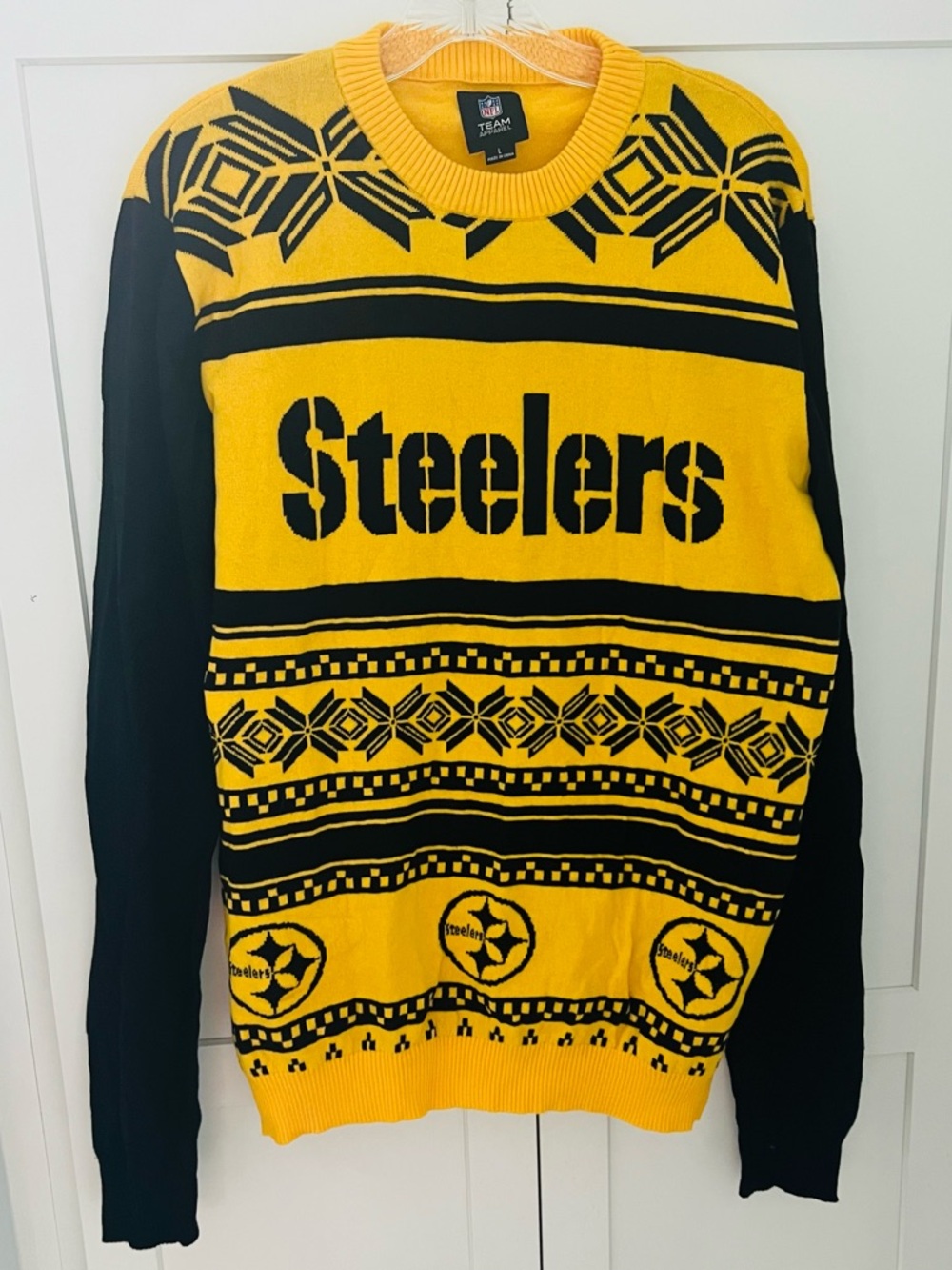 NFL Team Pittsburgh Steelers Yellow & Black Ugly Christmas Sweater Men’s L